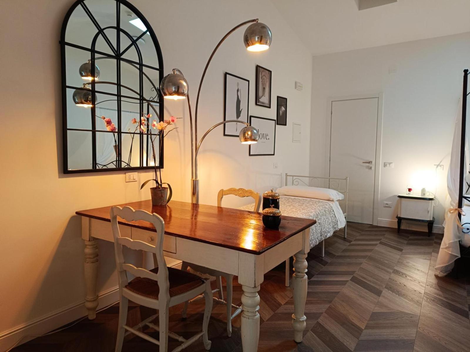 Bed and Breakfast Garda Relais Antica Romelia Монтикьяри Экстерьер фото
